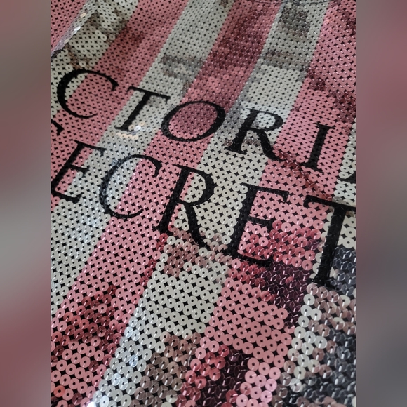 NWT Victoria's Secret Sequin Weekender - Picture 3 of 5